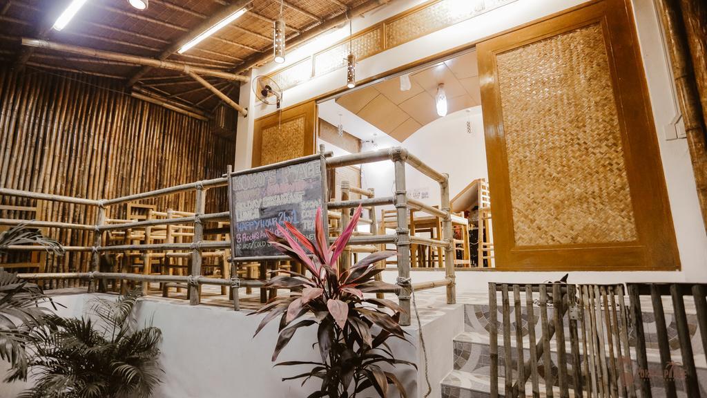 Koko'S Place Diniwid Balabag  エクステリア 写真