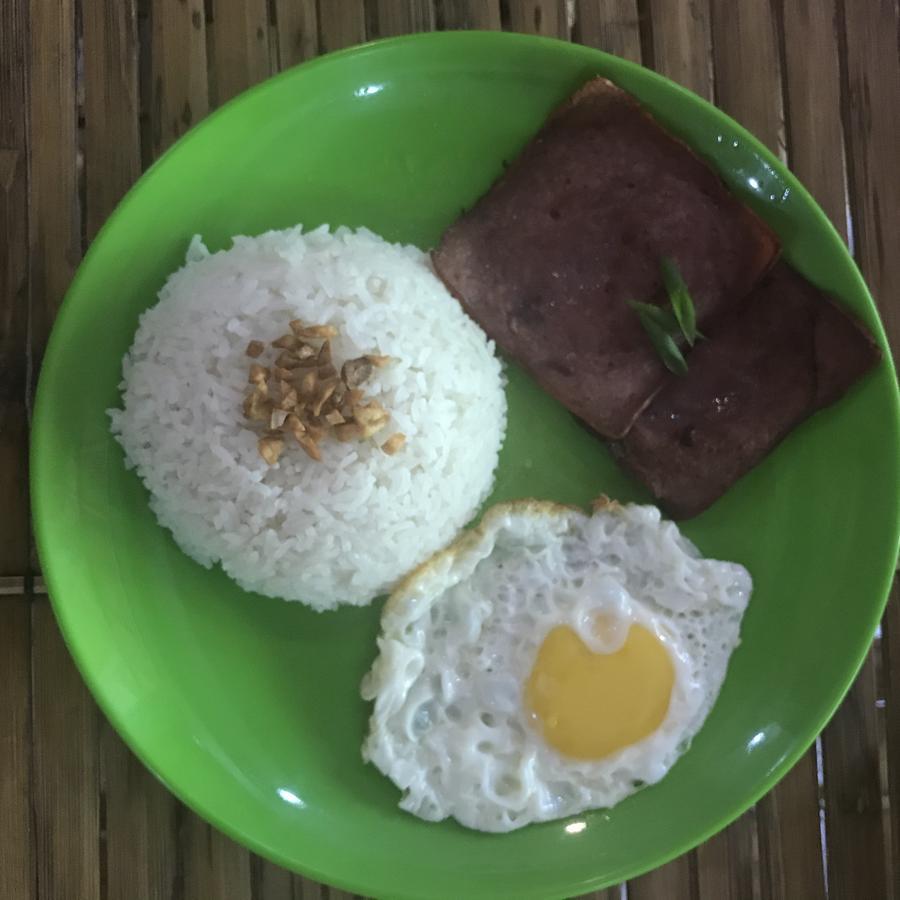 Koko'S Place Diniwid Balabag  エクステリア 写真